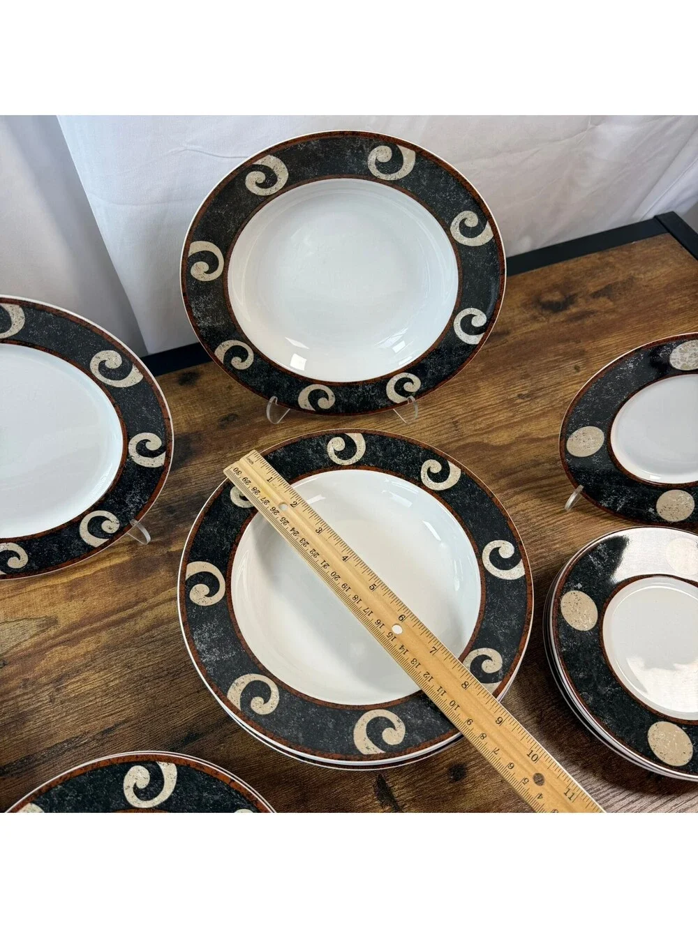 Sasaki Pompeii by Loretta Agro 16pc China Set Dinner Salad Soup Bowls Japan
